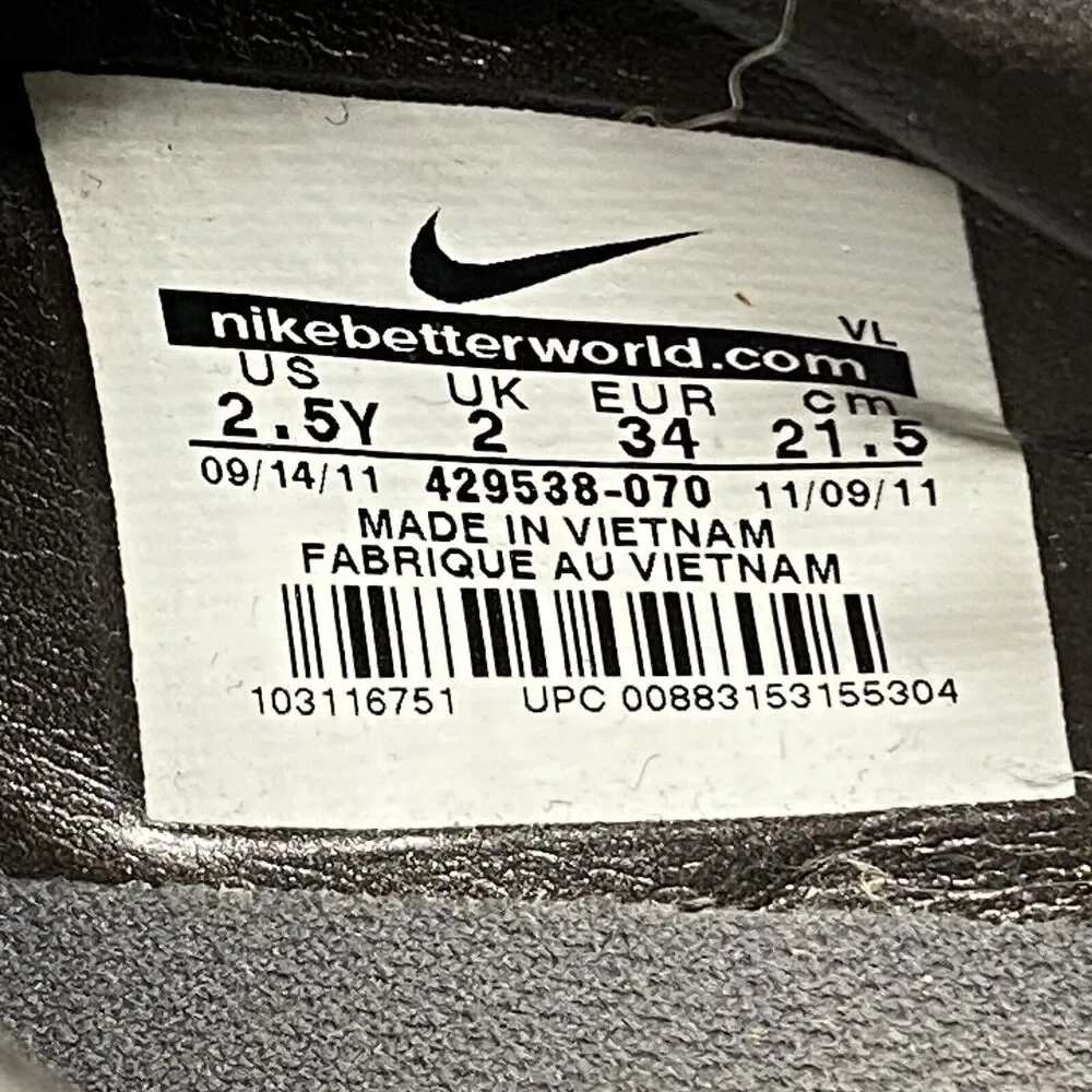 Nike CTR 360 2011 Rare 429538-070 Youth Size 2.5Y Soccer Cleats Shoes GUC